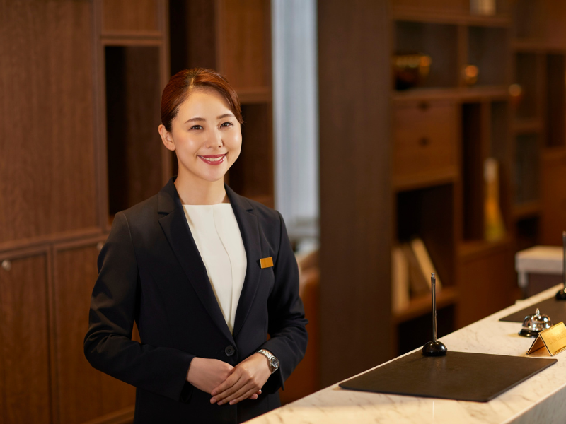 【接客に向いている人の特徴とは？】性格・適性タイプ別チェックリストで自分の強みを見つけよう